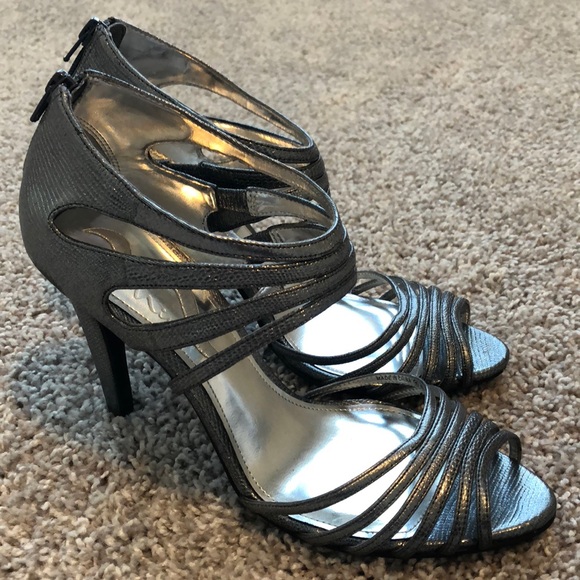 Nina Shoes - 🌺 Nina Women’s High Heels Silver Size 8 1/2